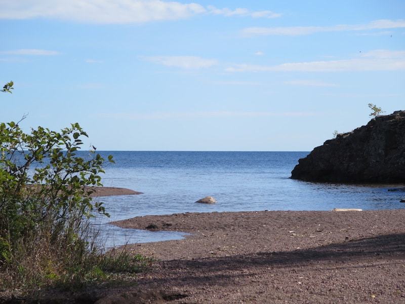 Mündung des Gooseberry Rivers in den Lake Superior