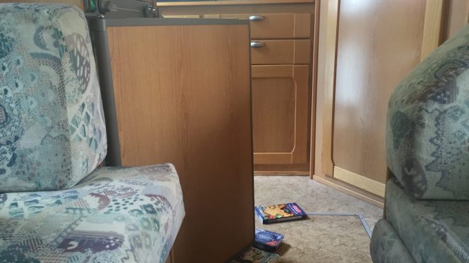 Wohnmobil Kuehlschrank nicht verriegelt Wohnmobil Kuehlschrank nicht verriegelt