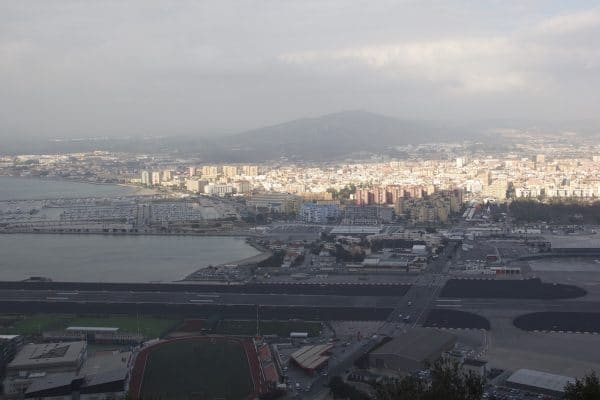 Flugfeld von Gibraltar von Princess Caroline's Battery aus gesehen