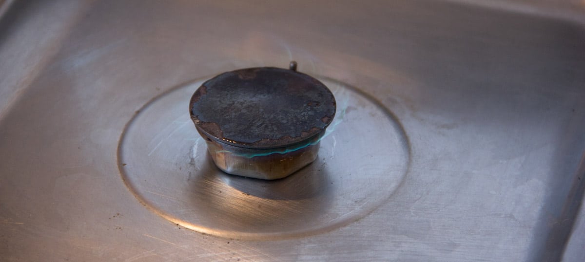 So sieht die Gasflamme nach der Reinigung aus.